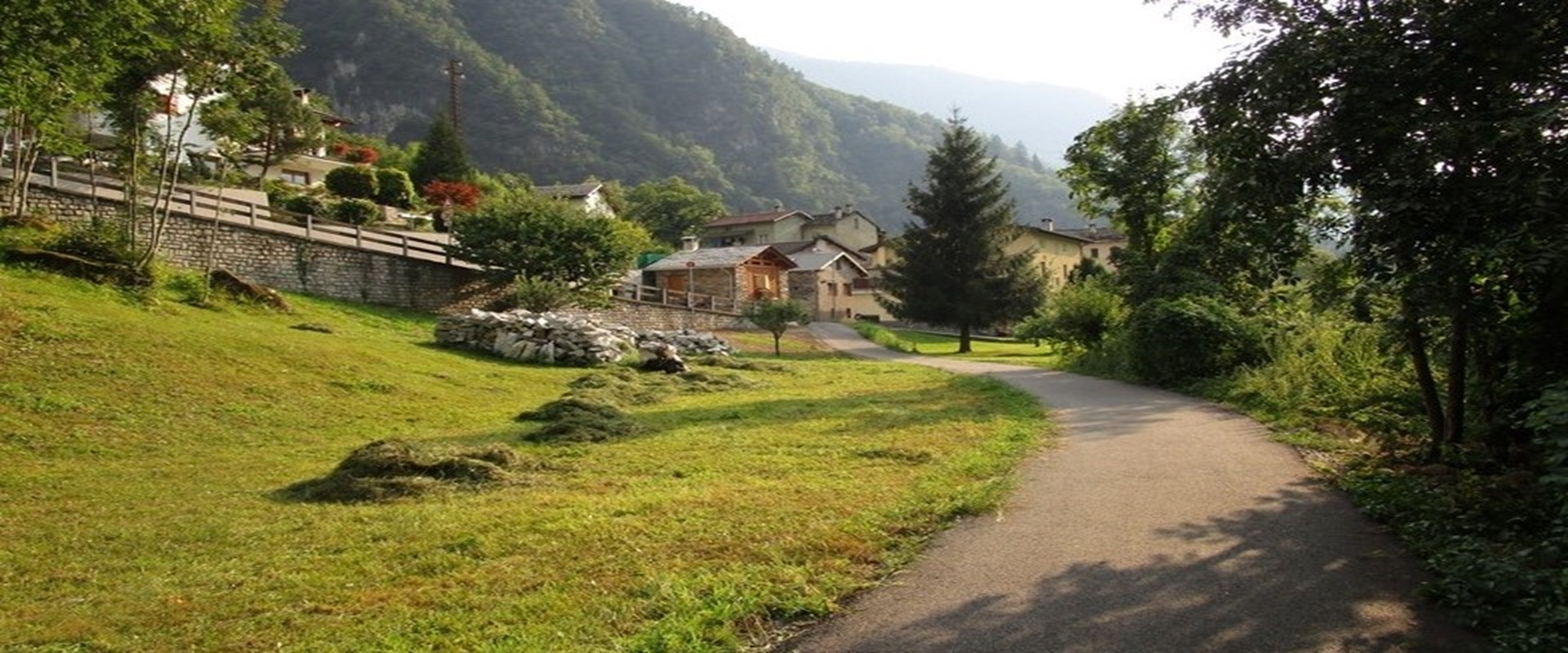 LE CASCATE DELL'ACQUAFRAGGIA E I LORO INCANTEVOLI BOSCHI