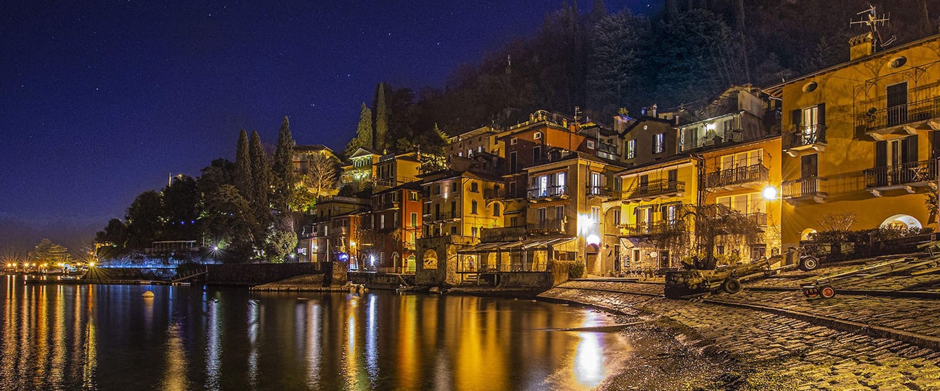 VARENNA BY NIGHT - GREENWAY DEI PATRIARCHI