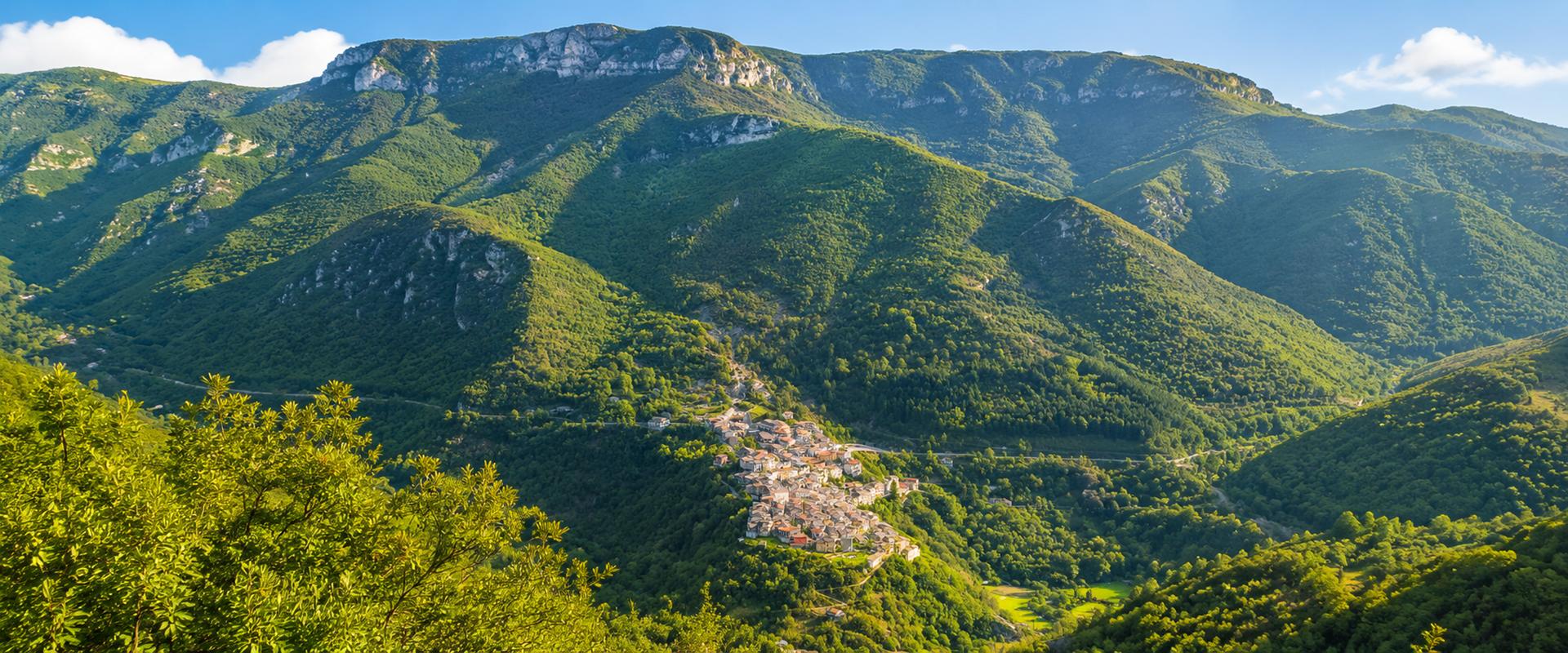DA JENNE A TREVI, LUNGO IL FIUME ANIENE
